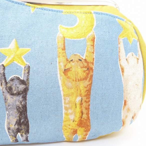 あおりがま口 ショルダーバッグ 星をかかげる猫ちゃん ミニバッグ 猫柄 4枚目の画像