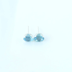 〈Silver925〉アクアマリンのオーバルカットピアス 5枚目の画像