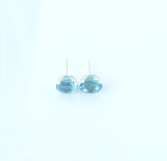 〈Silver925〉アクアマリンのオーバルカットピアス 5枚目の画像