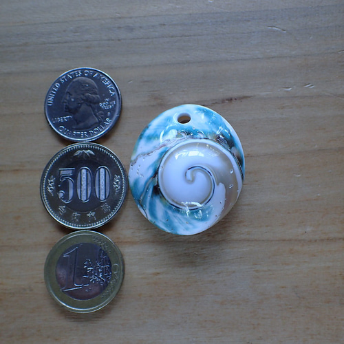 夜光貝 沖縄産夜光貝 ペンダントトップ 渦巻模様 ペンダントトップ