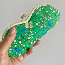 mina perhonen ミナペルホネン　蝶々の刺繍が華やぐ… ニットソー mina perhonen ミナぺルホネン anemone ハンカチ