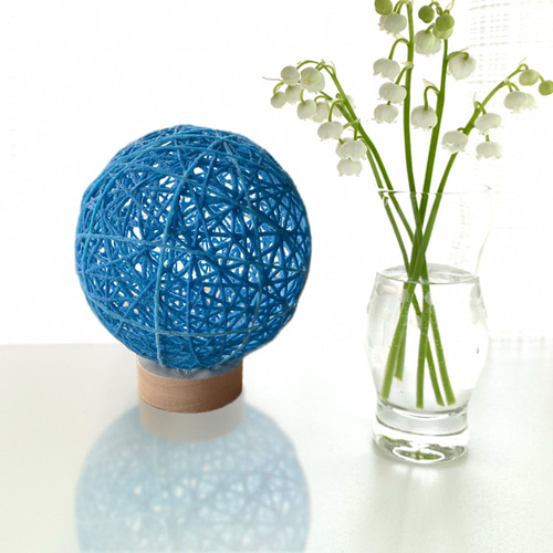 環灯(たまきとう） orb yarn lamp ／ 青猫(しょうびょう)：Mini DORA