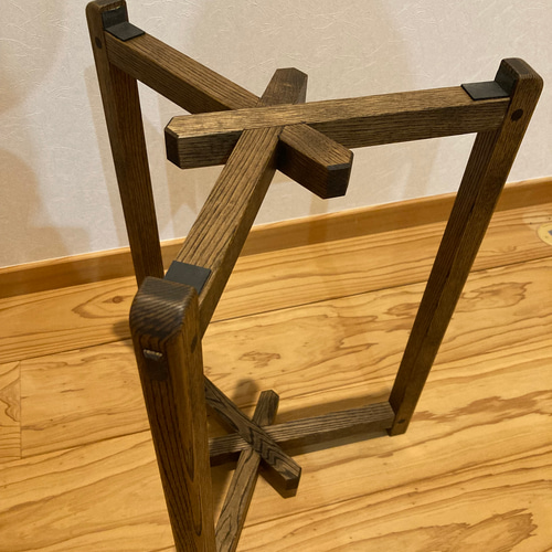 クラロウォールナット瘤×ピンクパールのレジンテーブル 一点物 サイド