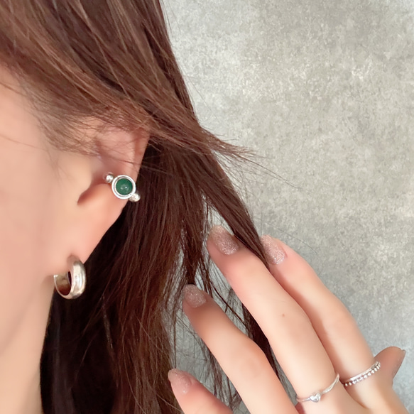 「推しジェム」イヤーカフ☆ グリーンオニキス×銀の粒/片耳用/silver950/緑/グリーン 4枚目の画像
