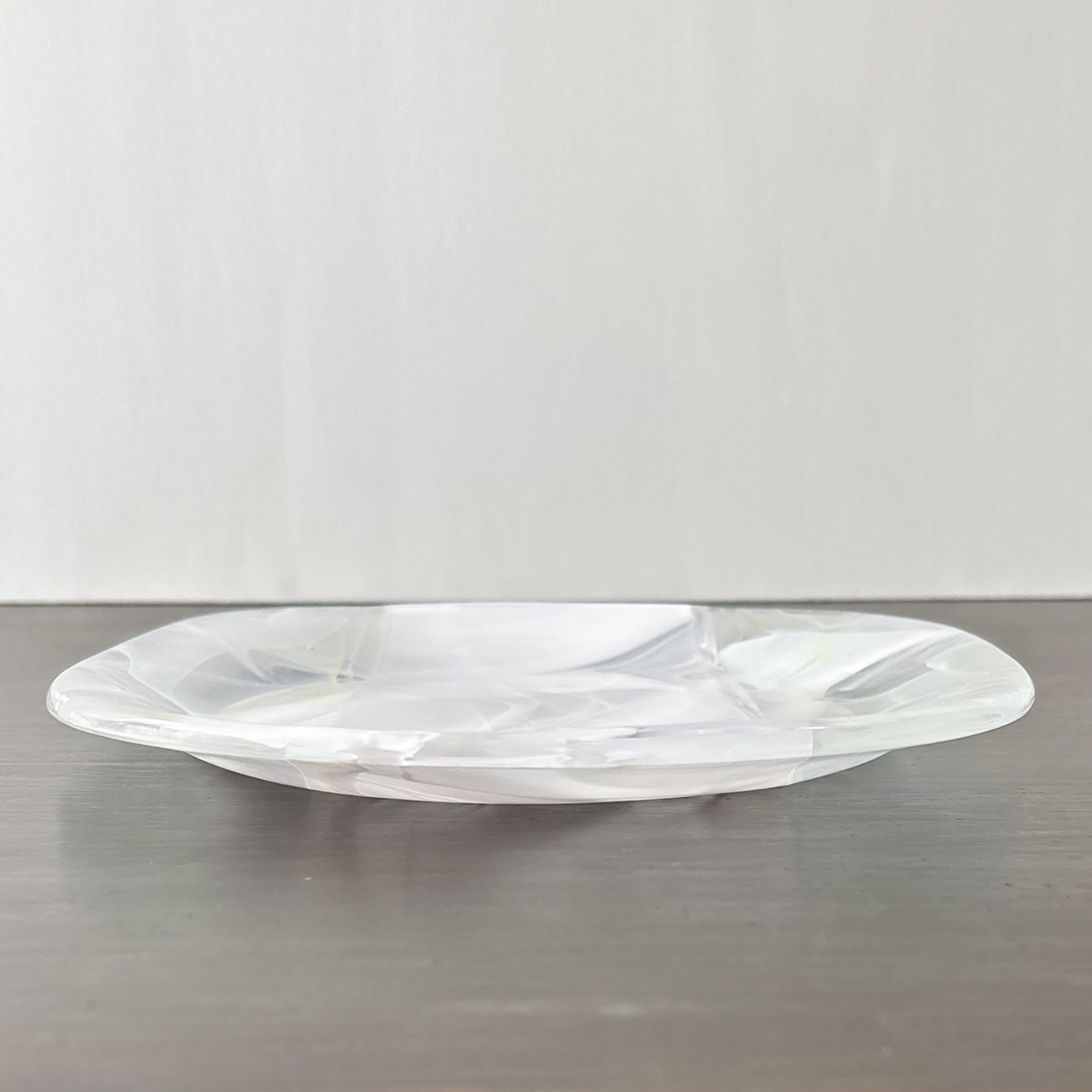 ゆらゆら　リム皿　１