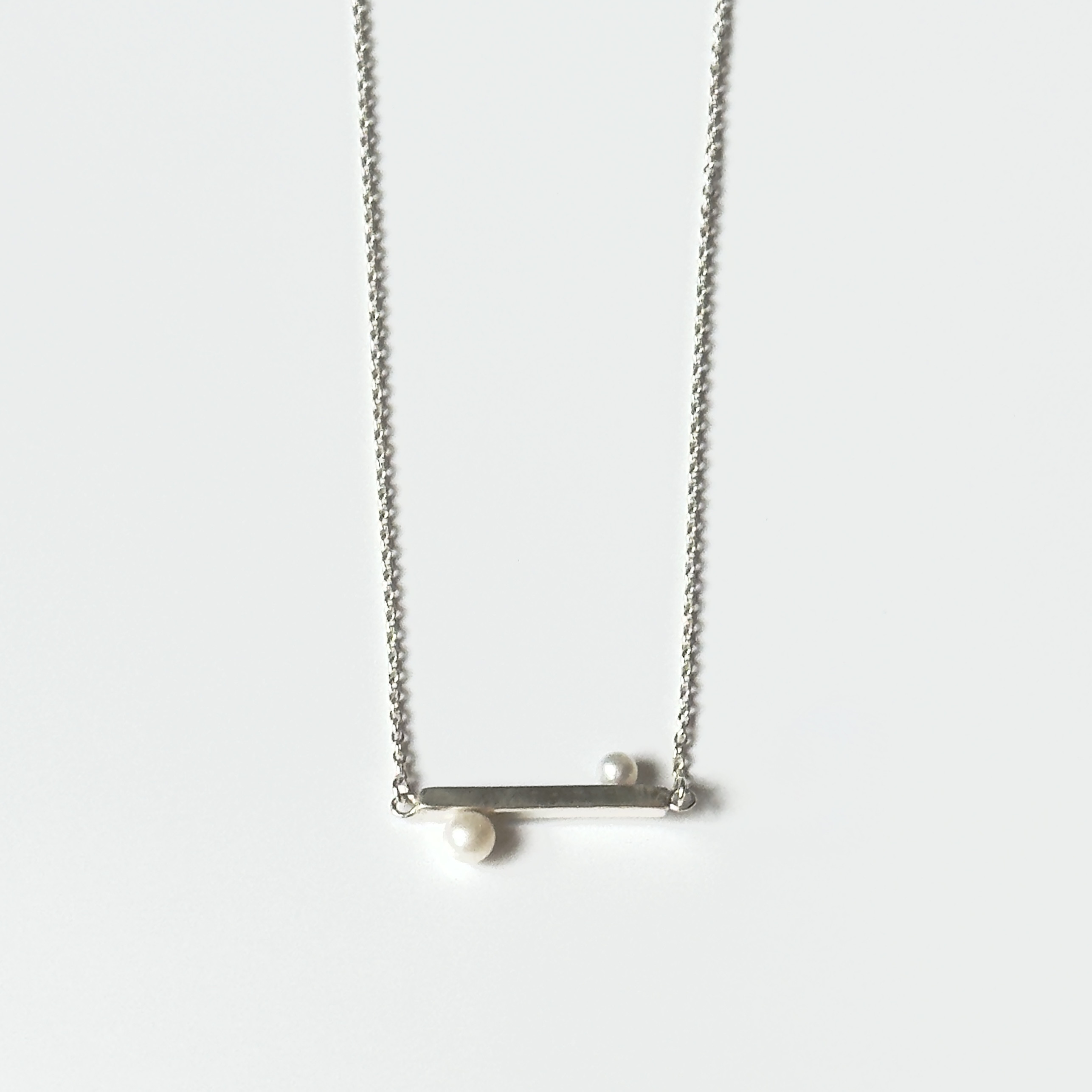 あこや真珠×シルバー（純銀） | 2粒パールのミニマルバーネックレス