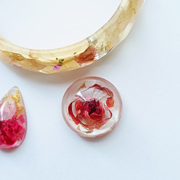 5周記念福袋SALE　〜ピーチカラーのフラワーアクセサリー5点セット〜　薔薇　紫陽花　桜　クリア　レジン　花　ピンク桃 9枚目の画像