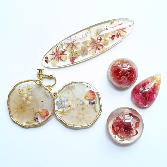 5周記念福袋SALE　〜ピーチカラーのフラワーアクセサリー5点セット〜　薔薇　紫陽花　桜　クリア　レジン　花　ピンク桃 8枚目の画像