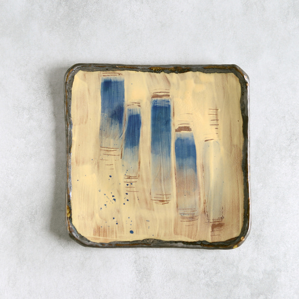 靛藍線描彩繪陶瓷方盤 第1張的照片