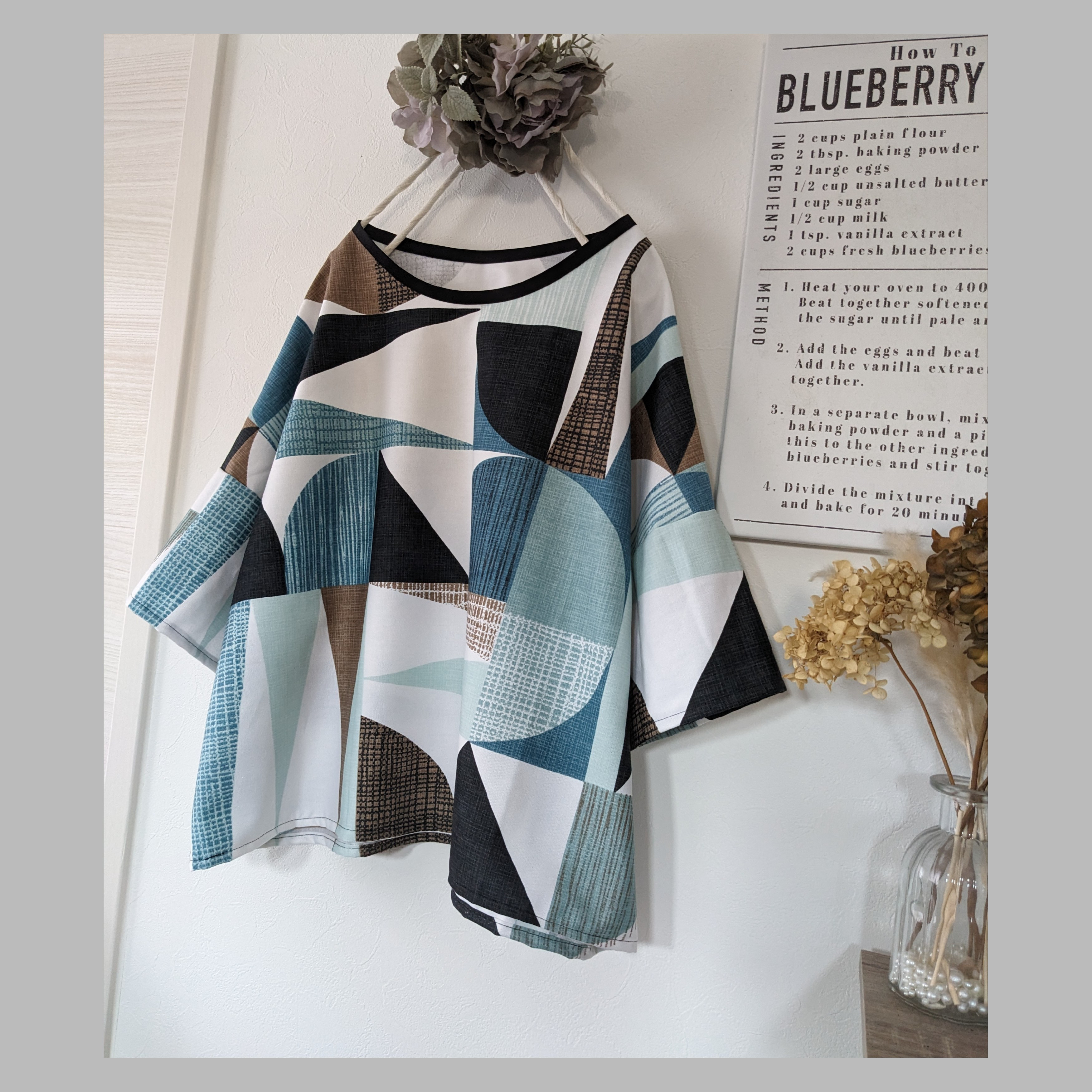 ♥北欧　モダン幾何学模様　大人カラー個性的なブラウス♥袖丈変更可