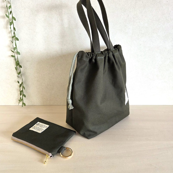 巾着バッグ＆カラビナ付きポーチ　ディープグリーン　11号帆布 4枚目の画像