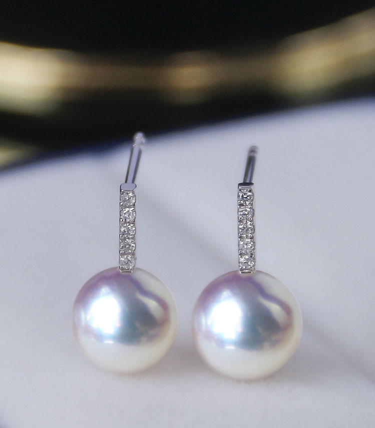 [ヘイズジュエリー] 7-10mm 日本製アコヤ海水真珠イヤリング、18Kゴールドダイヤモンドデザイン、完璧なラウンド、強い光、