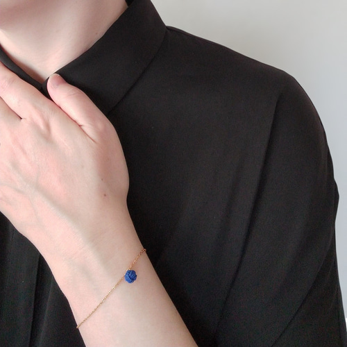 極細 水引 ブレスレット ミニマム6㎜一粒 木苺色 侍藍 天鵞絨