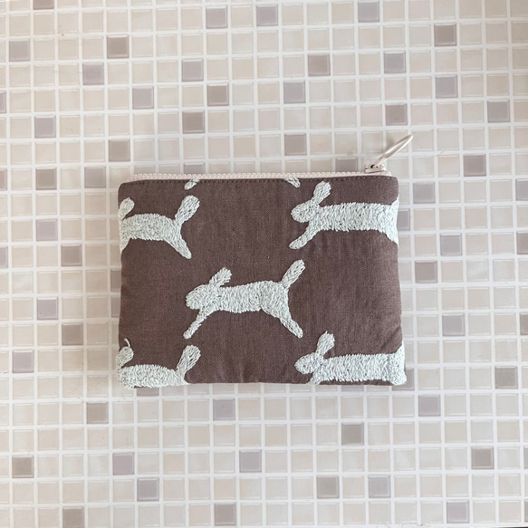 mina perhonen run run run ミニポーチ ミナペルホネン の刺繍生地 5枚目の画像