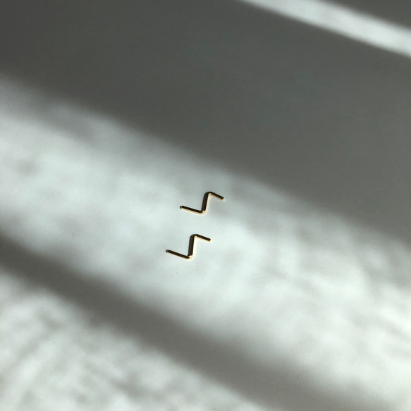 【14kgf 】【silver925】 つけっぱなしok!!Zキャッチレスminiピアス　スティック 5枚目の画像