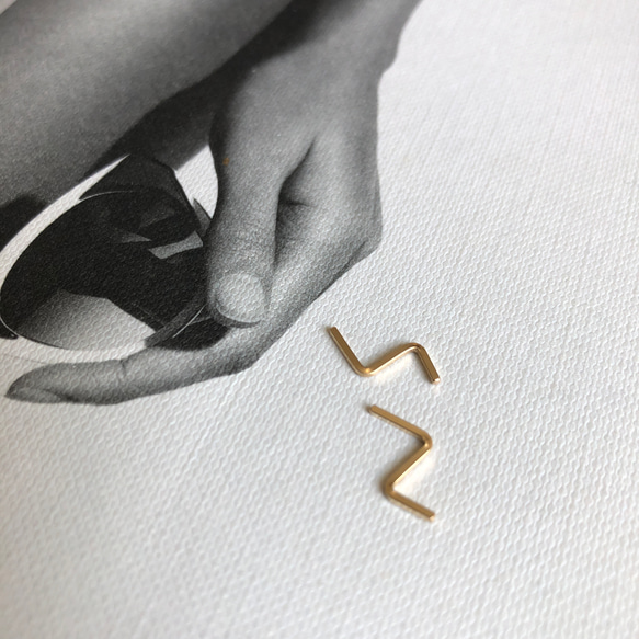 【14kgf 】【silver925】 つけっぱなしok!!Zキャッチレスminiピアス　スティック 1枚目の画像