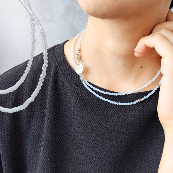 夏限定２way 白ガラスビーズ  ロングネックレス Y字ネックレス/ラリエット 金属アレルギー マンテル 差し込み留め具 1枚目の画像