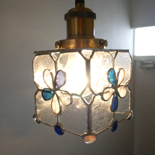 花柄ステンドグラスペンダントライト 楽天市場】ステンドグラス ペンダントライト フラワー型 LED電球