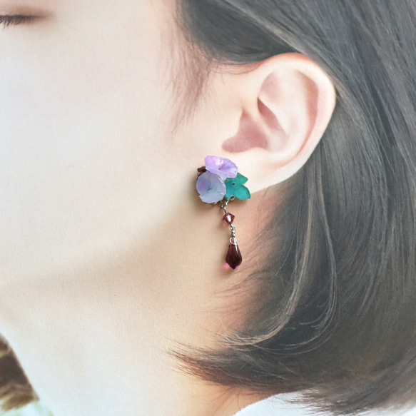 朝顔（あさがお）とビジューのピアス/イヤリング　パープル 3枚目の画像