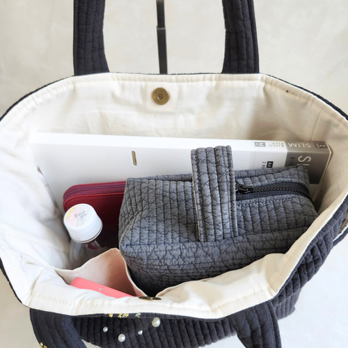 花刺繍ヌビのやさしいA4トート サイドポケット付き ヌビバッグ ♡ 底板