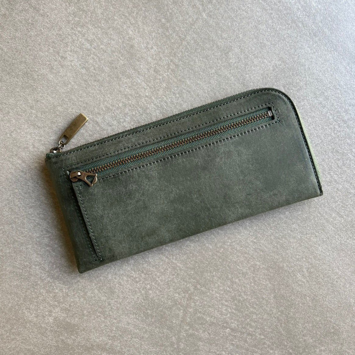 育てる長財布 マルゴー(ダークグリーン)イタリアンレザー◇薄くて軽くて大容量！カード入れは14か所◇L字 財布 皮 革