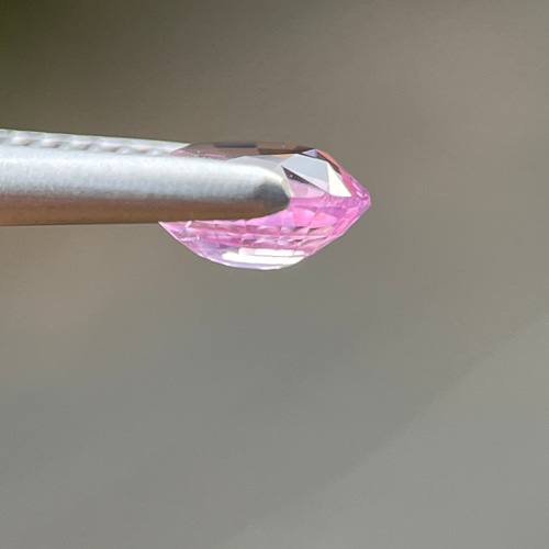 ピンクサファイアルース 0.9ct Natural pink Sapphire ネックレス