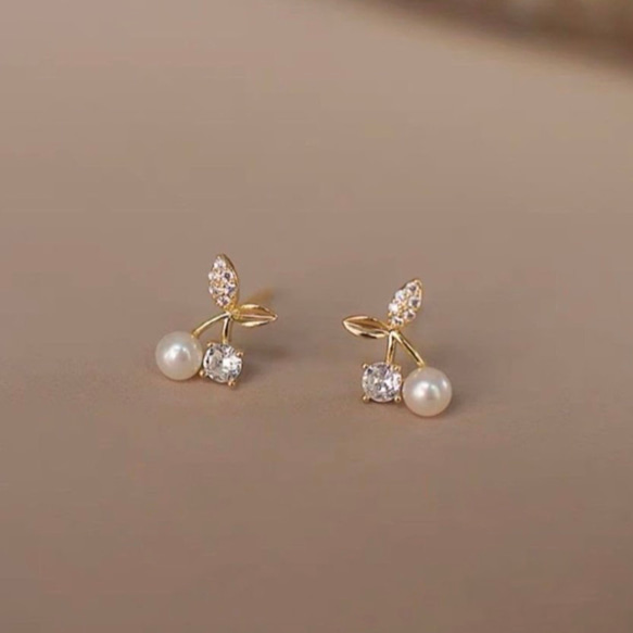 ピアス　18K　さくらんぼ　サクランボ　チェリー　ちぇりー　パール　小さい　ピアス 5枚目の画像