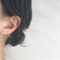 【JORIE】まるでピアス！　Mサイズ　2way 14kgf のデザインワイヤーイヤリング　イヤーカフ 8枚目の画像