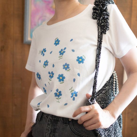 花占Tシャツ / ブルーデイジー 5枚目の画像