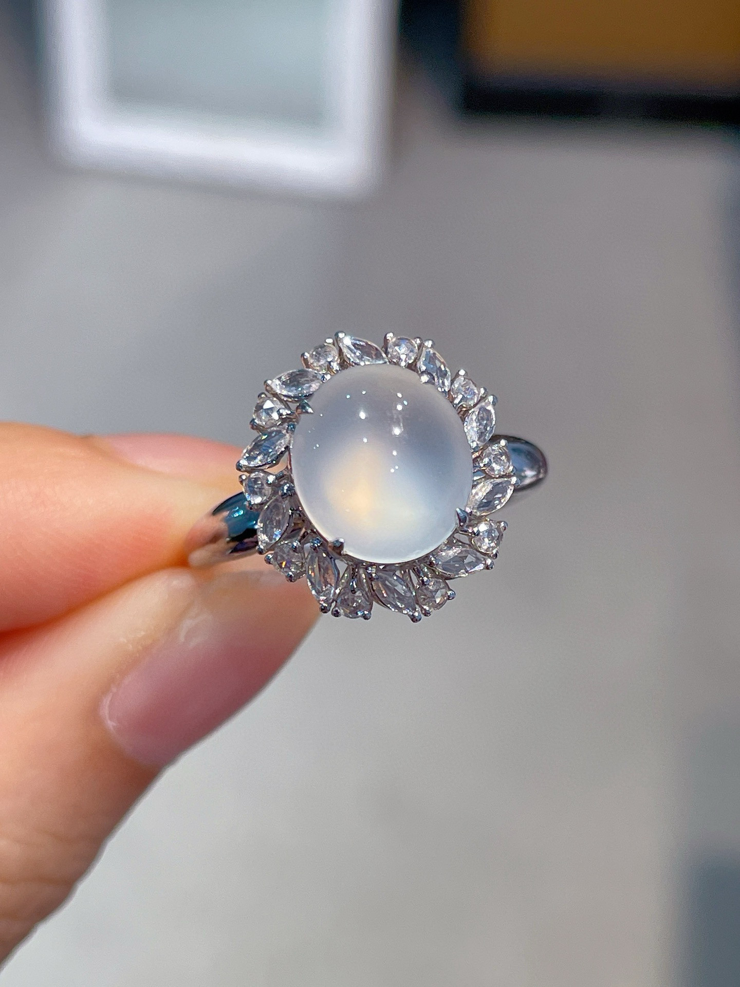 「翡翠」K18 天然高氷種ヒスイ　天然ダイヤモンド　上品　忍耐　5月誕生石 本翡翠　A貨　リング 25/7/6