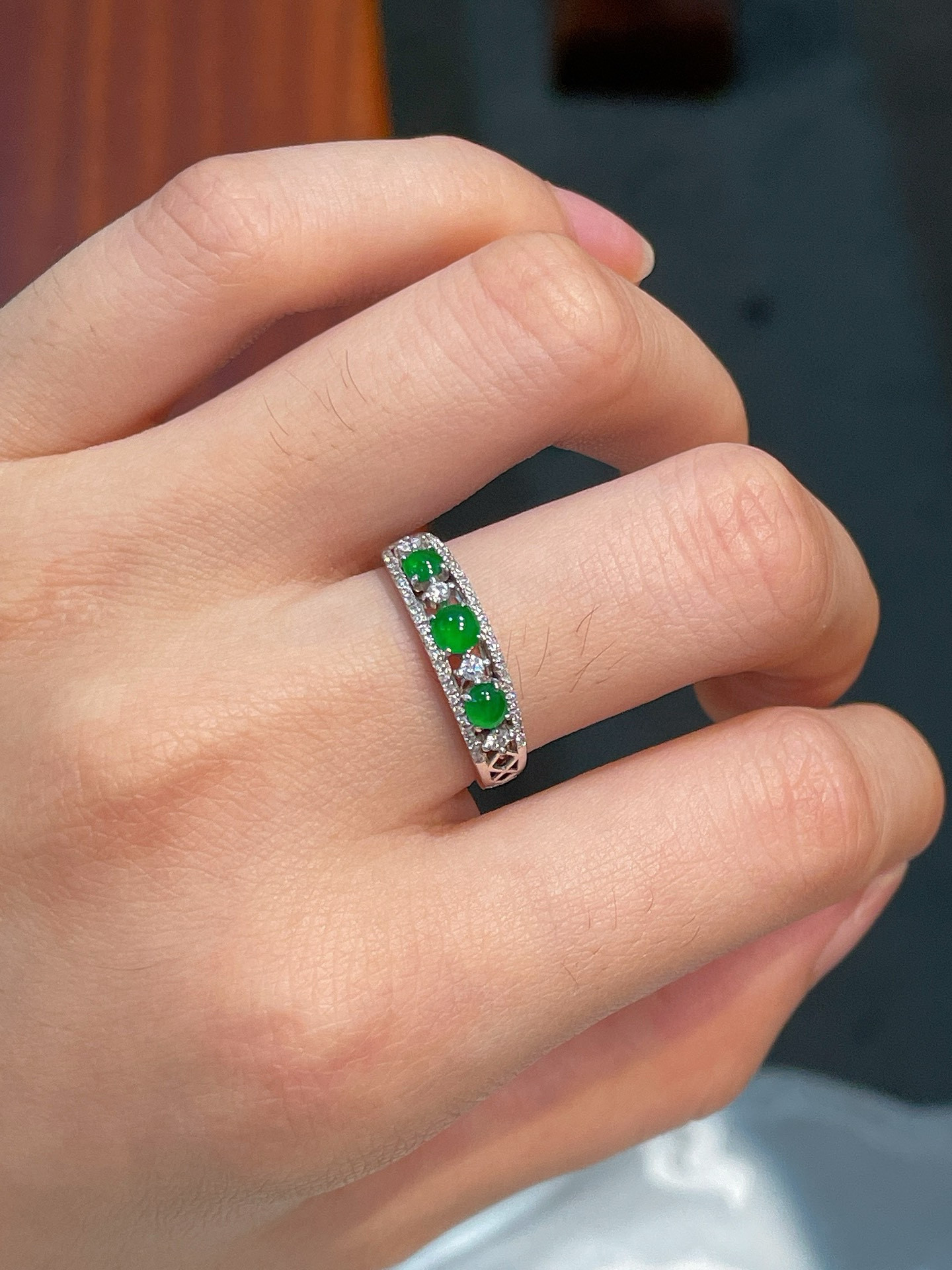 「翡翠」K18 天然ヒスイ　天然ダイヤモンド　上品　忍耐　5月誕生石 本翡翠　A貨　リング 25/7/6 陽緑