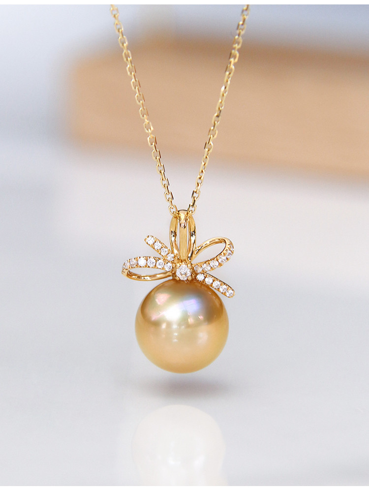 [ヘイズジュエリー] 11-11.5mm 南洋ゴールドパールペンダントネックレス 天然海真珠 蝶結びデザイン 18Kゴールドジル