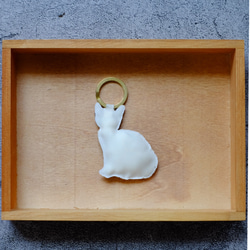 刺繍のチャーム/三毛猫 4枚目の画像