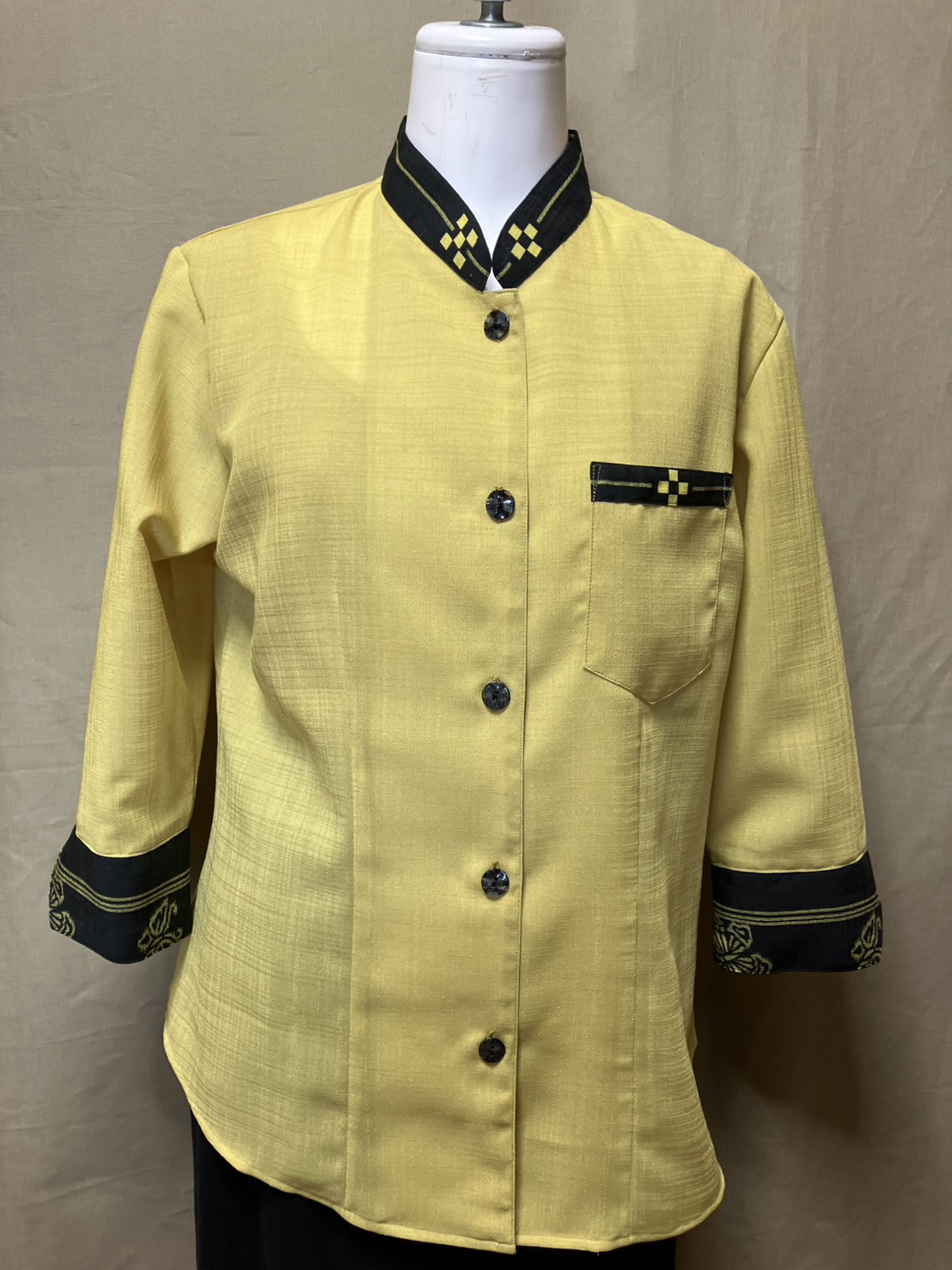 からし色マオカラー 七分袖　かりゆしウェア　レディースM（沖縄、琉球、紅型柄、アロハ）No.180