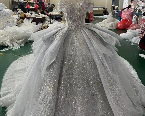 限定【オーダーメイド】 二の腕カバー◎ オフショル ウエディング カラードレス 大人気上昇中 オフショルダー 二の腕カバー サイズオーダー可能