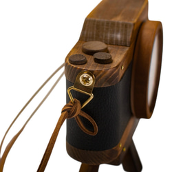 【7月限定特典付き】ヴィンテージカメラ風写真立て｜ウォルナット×ブラックレザー｜三脚・ストラップ付き 4枚目の画像