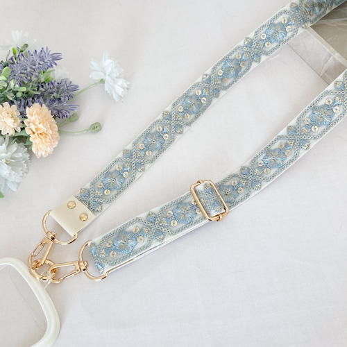 ⭐︎インド刺繍リボンのスマホショルダーベルト⭐︎ バッグにも ネック