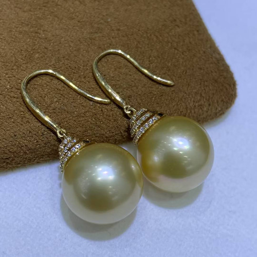 （お得な特別割引価格） 高級】南洋真珠 天然ダイヤモンド付きピアスk18 3303 ピアス アクセサリー