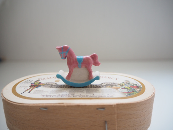 フランス フェーヴ 可愛い木馬 陶器 ミニチュア雑貨 その他調味