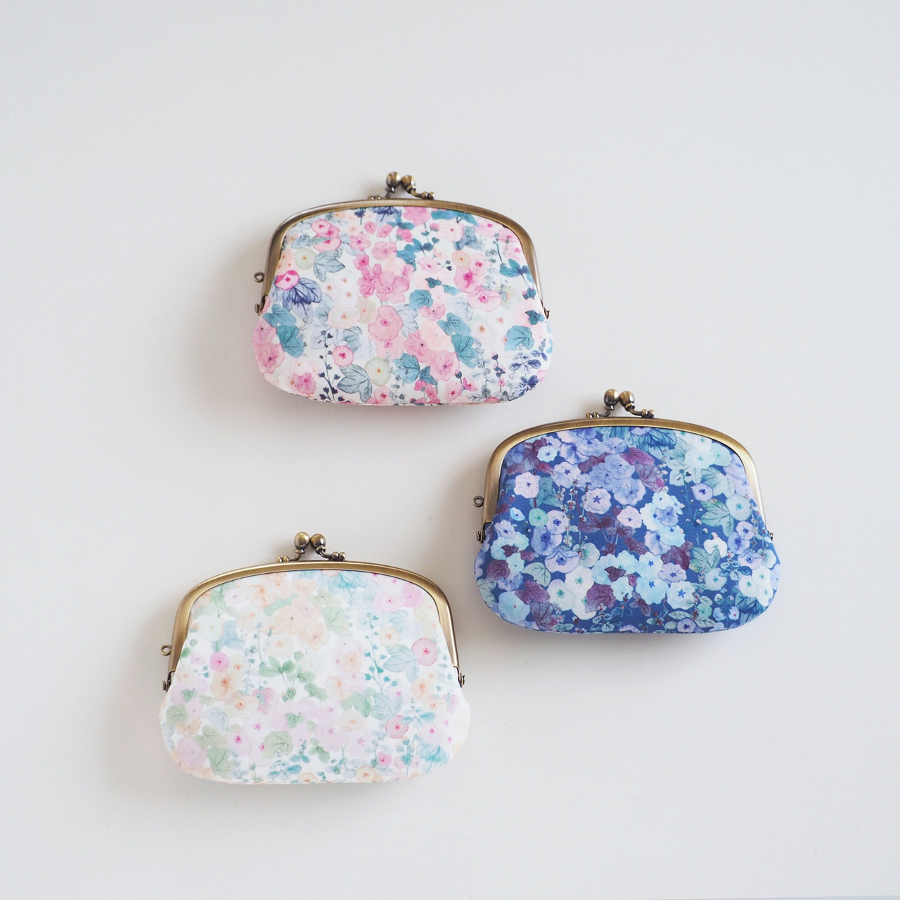 ■リバティの親子がま口財布【ミニマムサイズ】 / ホリーホックス ■ lucas (lbt-hh)