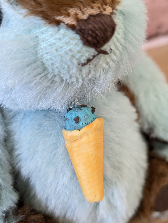 くまのぬいぐるみ　ふわふわアルパカ生地のぬくもり　爽やかチョコミントなテディベア　プレゼント　記念品にもおすすめ！！ 2枚目の画像