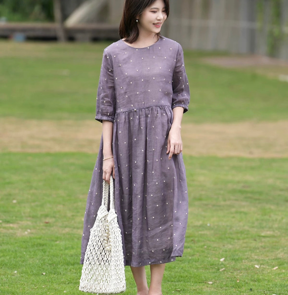 キュートな刺繡ドット　リラックスのワンピース　ポケット付き　裏地付き【春夏秋】グレイッシュラベンダー 2枚目の画像