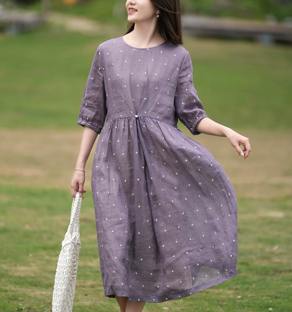 キュートな刺繡ドット　リラックスのワンピース　ポケット付き　裏地付き【春夏秋】グレイッシュラベンダー 1枚目の画像