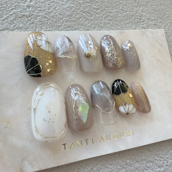 着物用 グレー 灰色 ネイルチップ 和風 前撮り 金色 ゴールド 和柄 袴 和装 結婚式 白無垢 付け爪 花柄 和服 爪 3枚目の画像