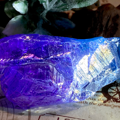 七色の夢໒꒱✨　オーラ　紫水晶　ラフストーン　原石　クラスター Amazon.co.jp: 七色の夢??? オーラ アメジスト 紫水晶 ラフ