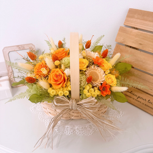 夏の贈り物 ビタミンカラー 花籠 オレンジ イエロー バラ プリザーブド