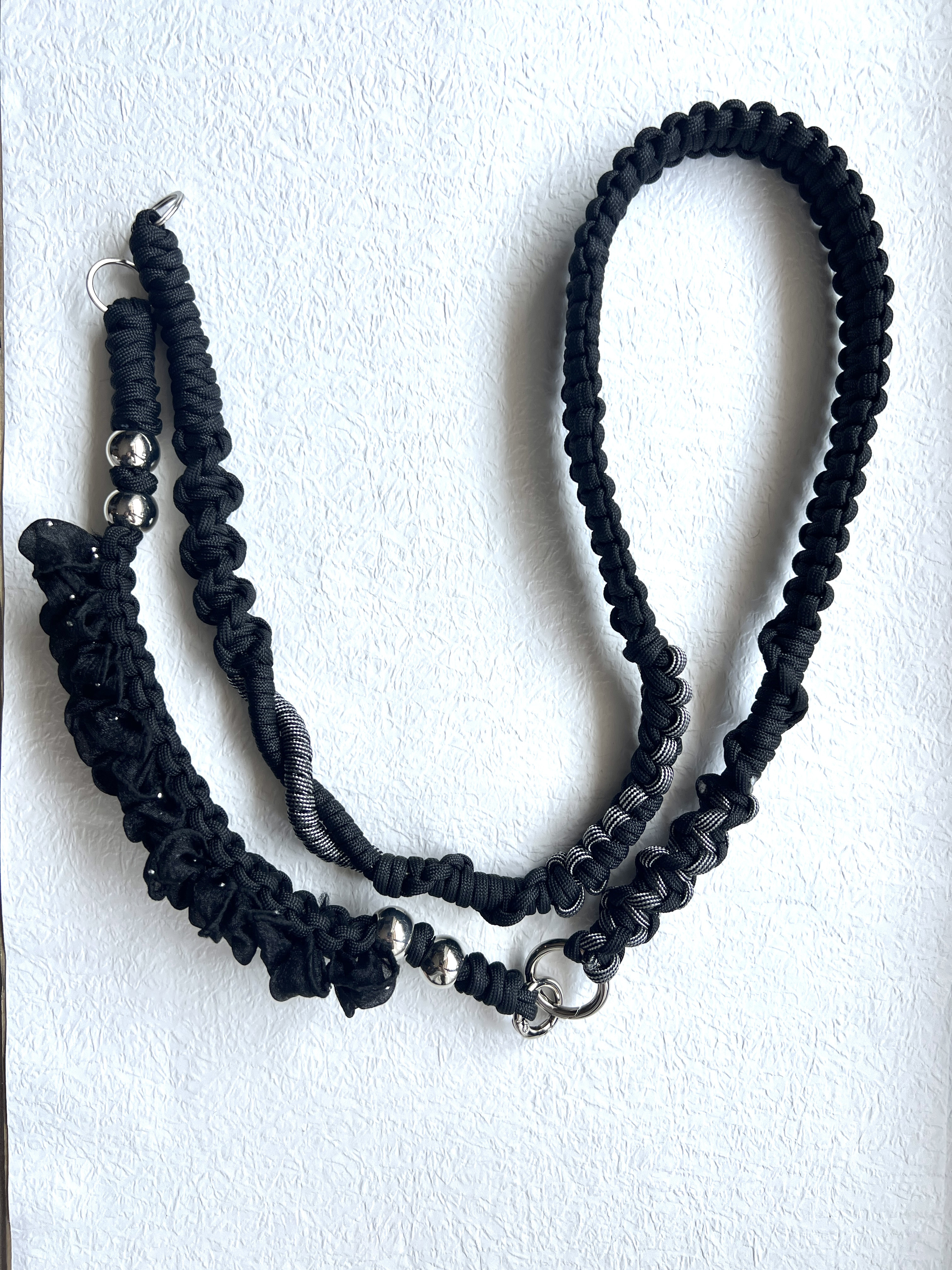 ☆ミッチュ☆パラコード＊ハンドメイド＊キーホルダー＊ストラップ スマホショルダー パラコード ハンドメイド ストラップ