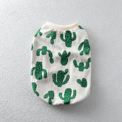 犬服】目つきりんご柄タンクトップ｜綿100％ジャガードニット｜小型犬