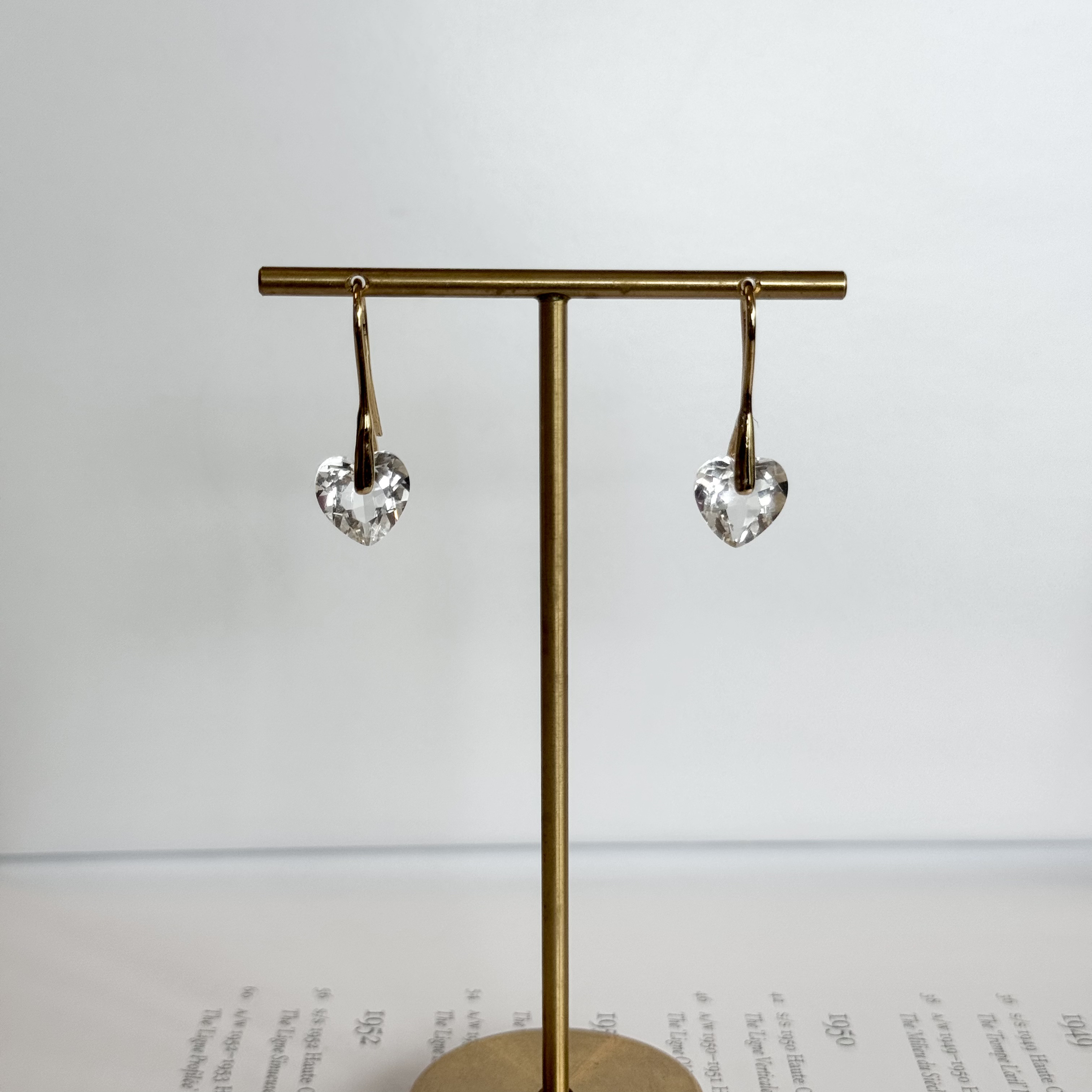 クリスタルクォーツのハートファセットカットピアス/14kgf