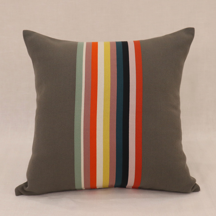 クッションカバー「Mauleon-souris (モレオン スーリ）」:45㎝×45㎝